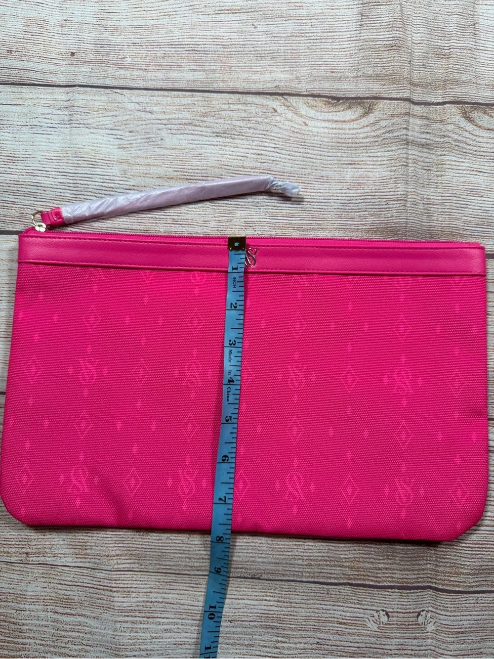 NWOT‎ Victoria's Secret Hot Pink Wristlet Cosmetic Pouch